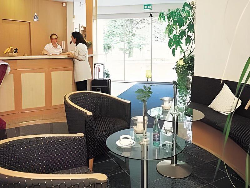 EF7FABFA8FDB34D72ADEF0462990706B