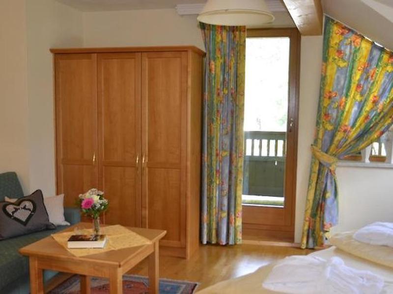 A144482803E2168033AF44885AD003F0