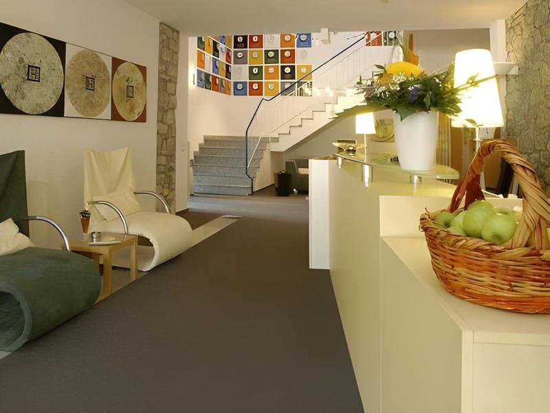 6181EB1E4BA773265CE78543F2652E39