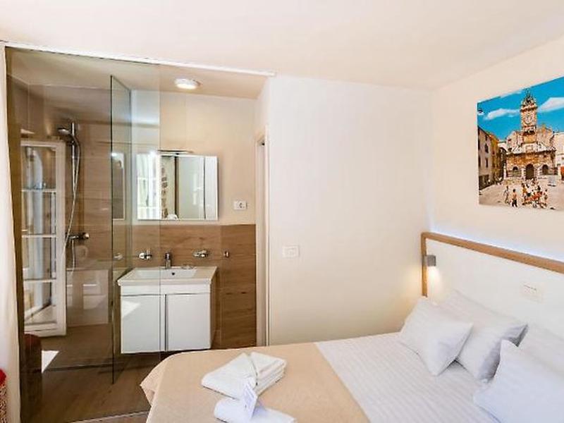 9E29CA2A950A8C099F153886FDAD06A5