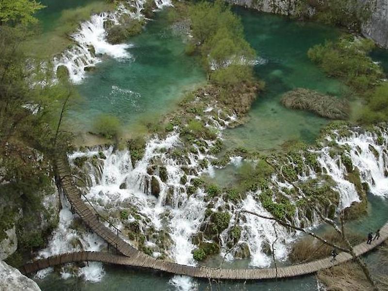 6F991F87A2B788067417A1764AEFA399