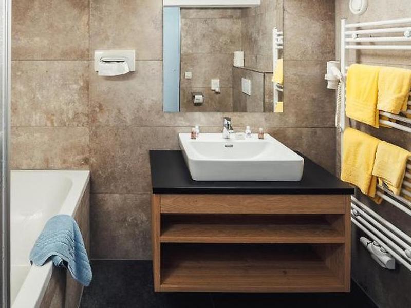 2AA2397E3BF21601ECB2CD1CE27D6A44