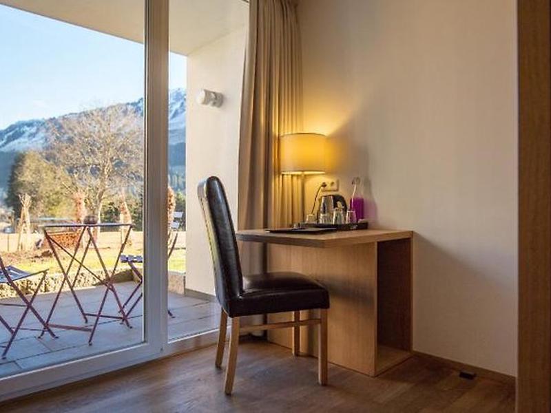 98E63F554E08C35902A1762B71A224FF