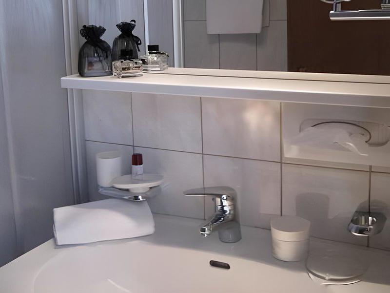 C310F617559165519D252ABBD23CC3B8