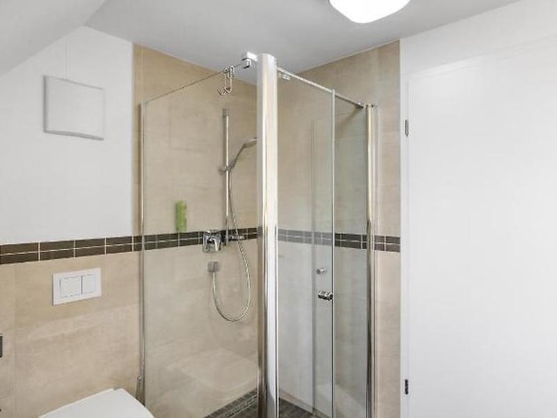 2CF3B1EAF4F50D18252471E5DEA37F0E