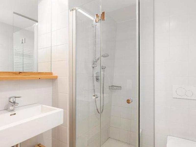 5A6BDDB02A225A5342CB8856D3D3F18A