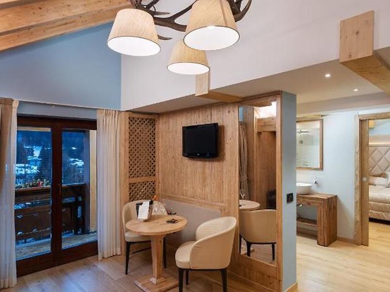 55F7C3EC5B03107BD6D8AF156C86F3DB