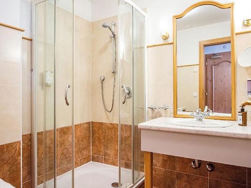 A47F533C71C0905A33A8D2A30BFD4514