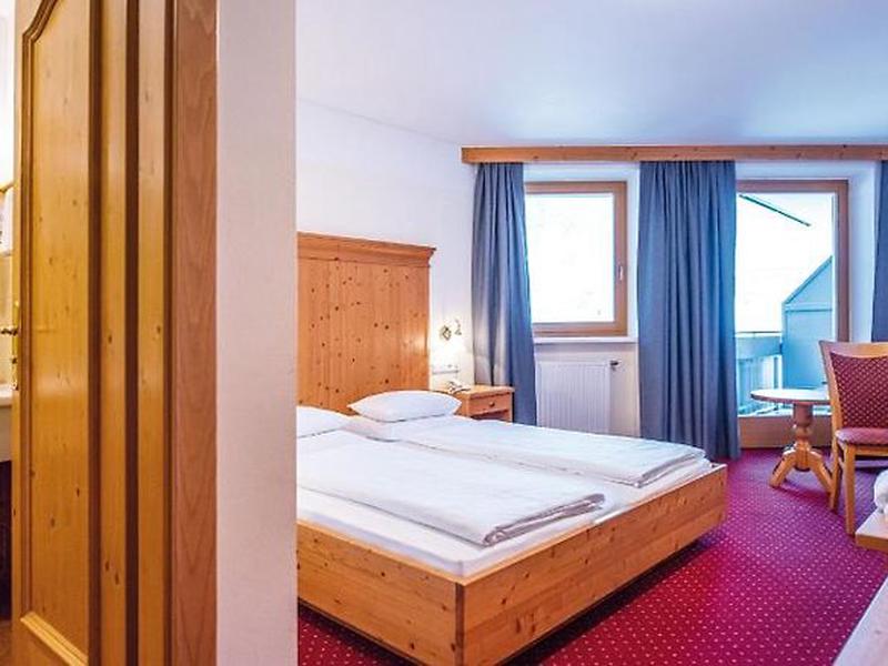 DFA7C7E17624094E735D41A6C1DE28F6