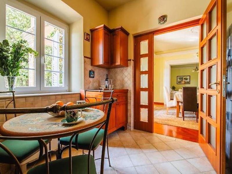 B8B6E8AA7B542F136965918BEDEE4F6F