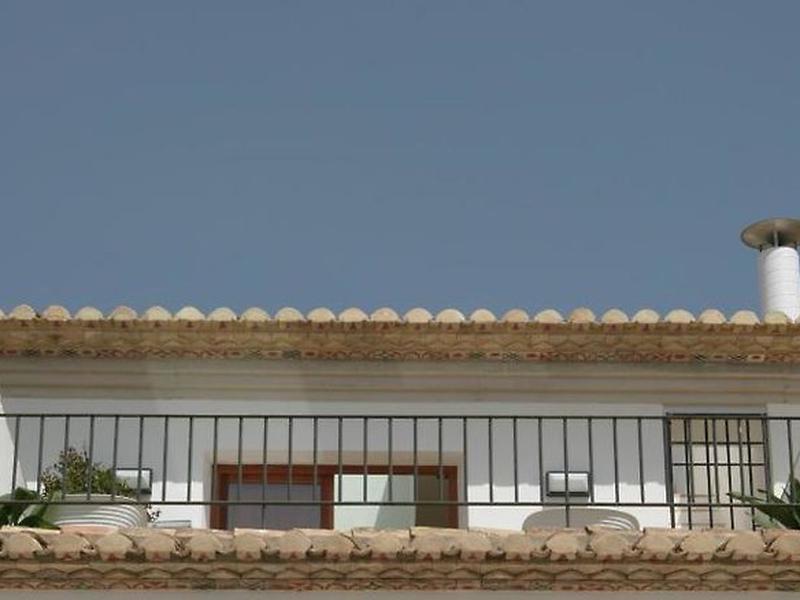 2E87B0EE6E5F628D2563FDEBBE1A3C27