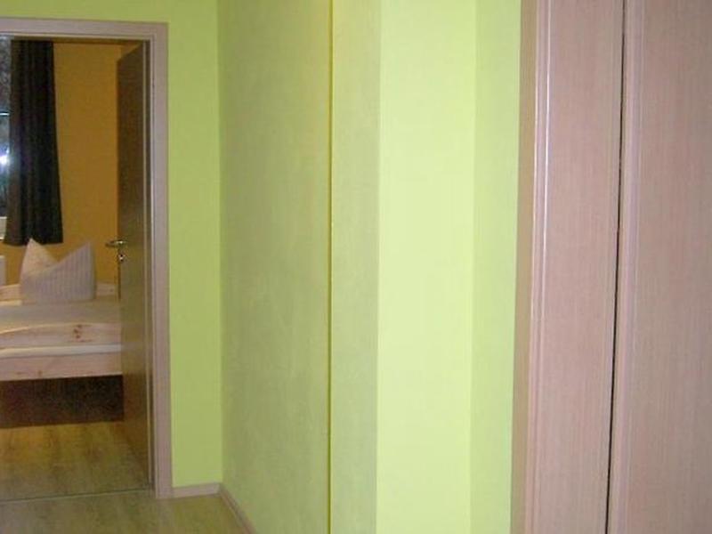 6438EAE522B4B88A50E154219A3FDA9B