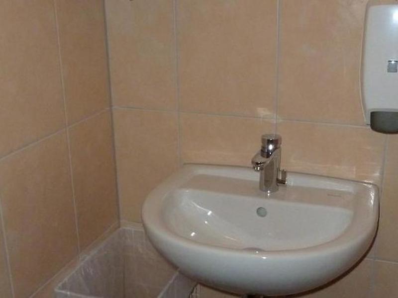 63DC28320FCC349D96CD526B7534104F