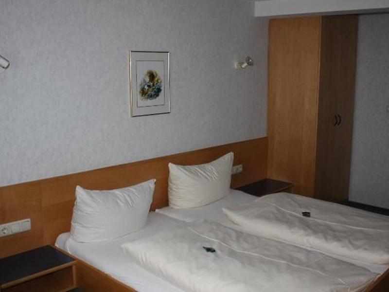 D6A59D314582EAEEA7E819B1A1251144