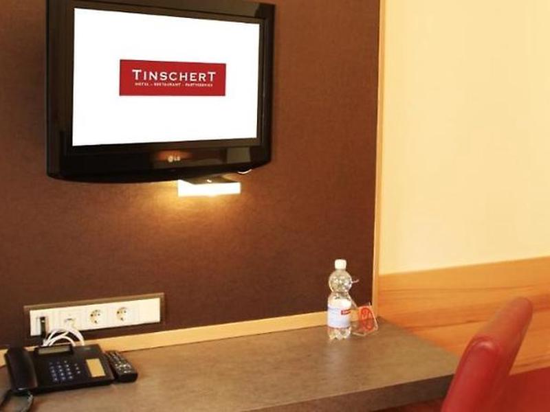 C6FF66AA9F7DBCDB2E1BD639700ABC1D