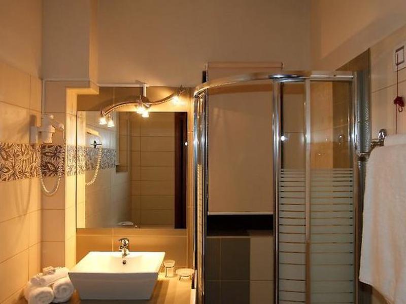 4D68111C0FB846F36BCDD9F4DD24A5B7