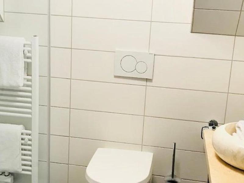 3A16C4F464BD5D7B460ECC1AB4E4338A