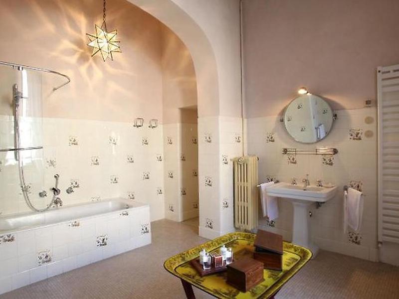 3AAE29BA0563395B4F6C44247AEB3190