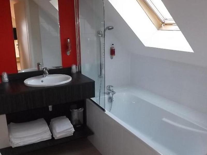 33D06428A90F59E14BFA619A6772811E