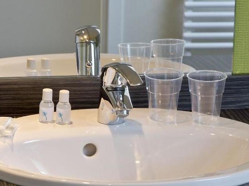 1274001804170BC50797897F4619B558