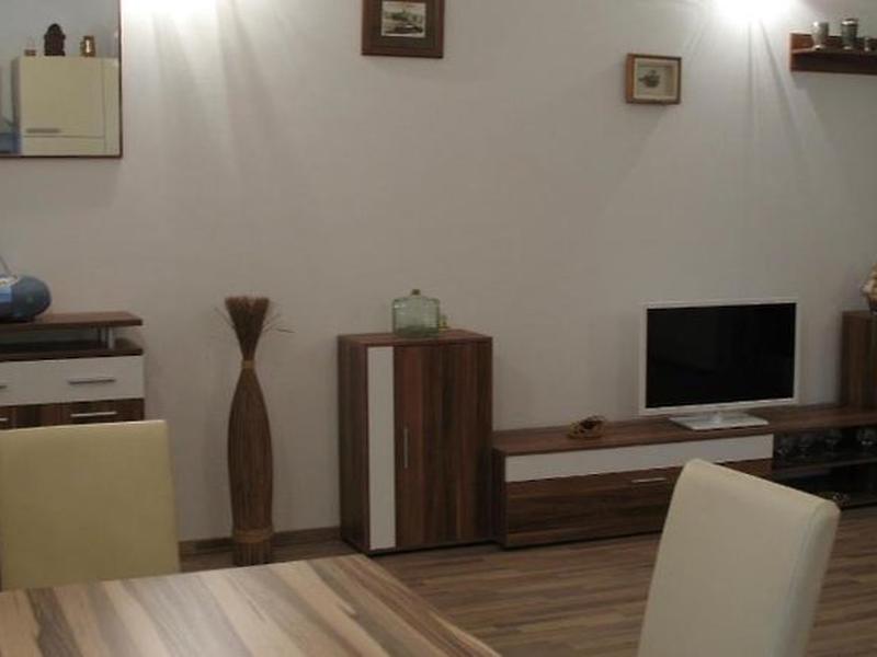 A16AD3093E56B52475044CEC3FF0E86D