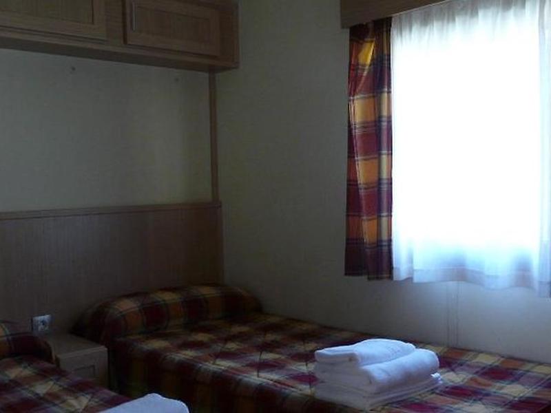 3B9B172FF3A58E6E24665A27F4DB841B