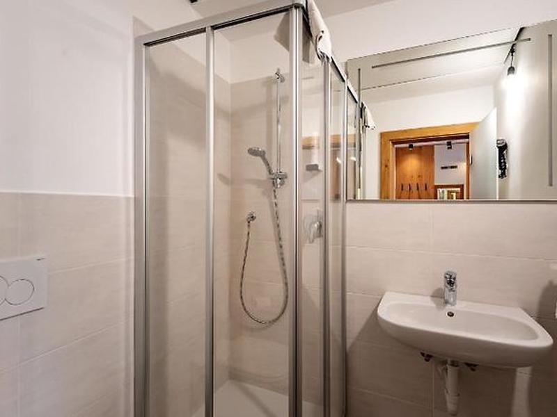 A77F6F7BBDFE4CABA7D5BCB814F3E7C6