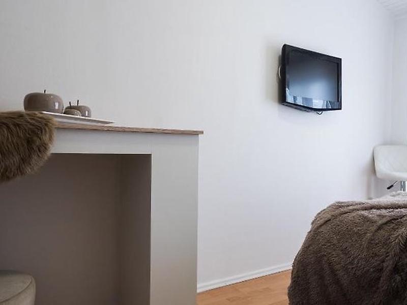 403788C761791F902F8295F5634BFEA7