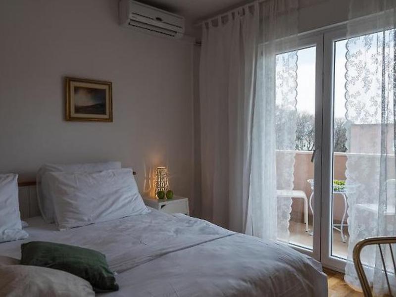 F2016225A62C432004F0675B6143EF8F