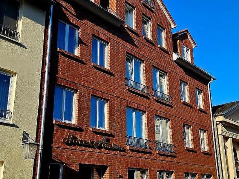 F5F1F126220CB2F7DF3F32430FF40756