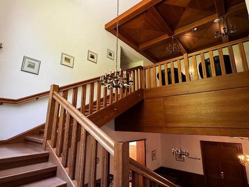 F1728CFE3F29B9062FF46F81DF944474