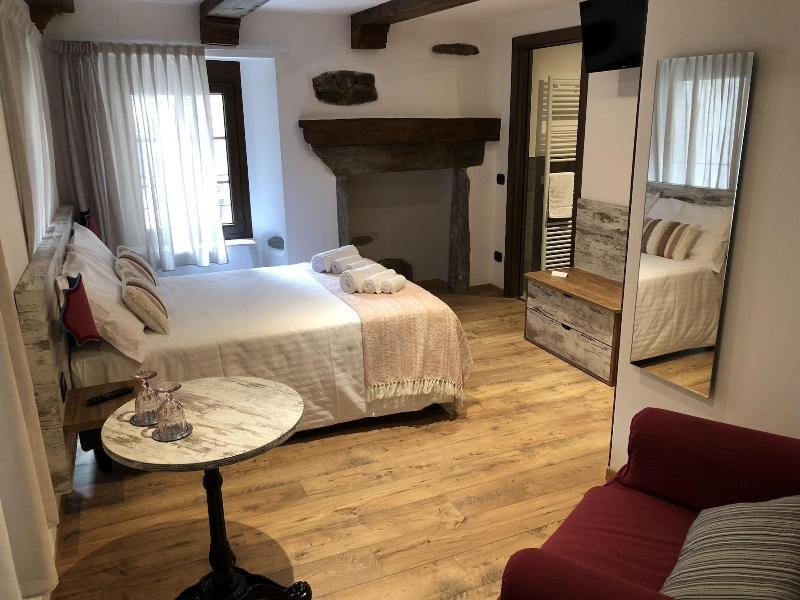 B5735FD8C002F1CE8F23F8143C17E61E