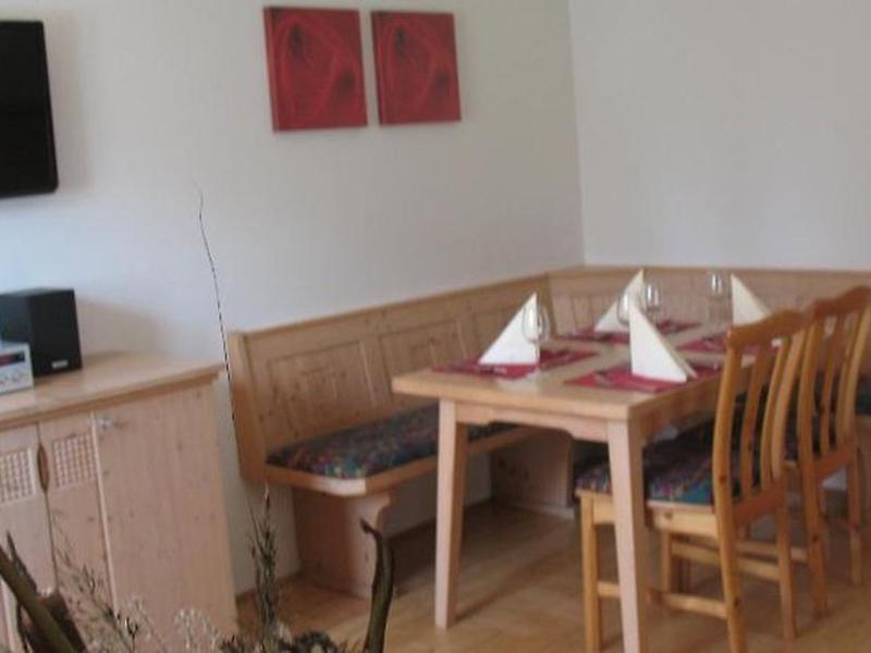 0ED58C04CEFE533CBAA27BDE1F0E360D