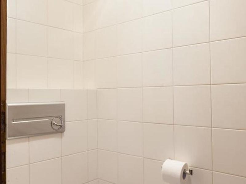 9D64F4B6FF5A610DED34215546243E6A