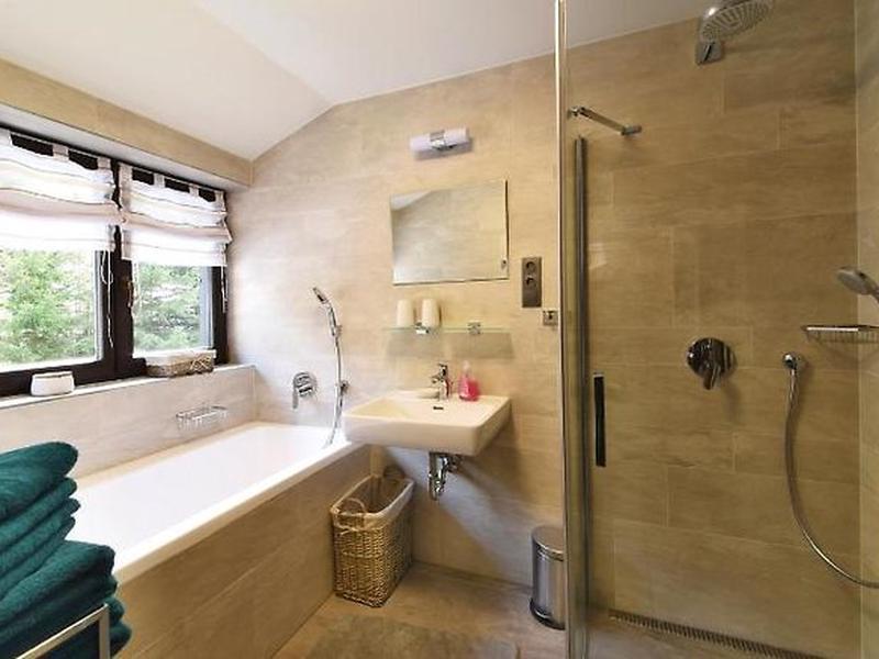 DEE9E51FEC6BBD08B05545967A763687