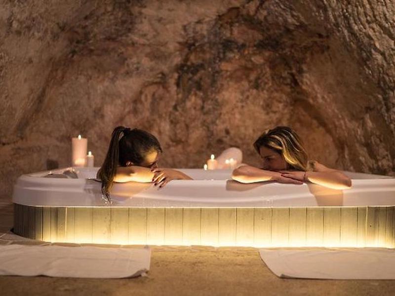 9E501DE882A78A4BE69C59A6A466B378