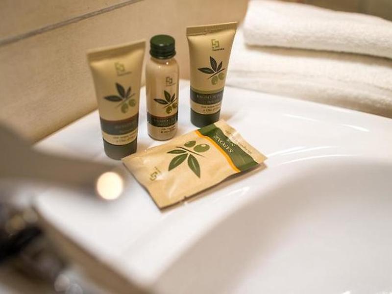 AB0E4DAC42E721E03323DB86F7319D7B