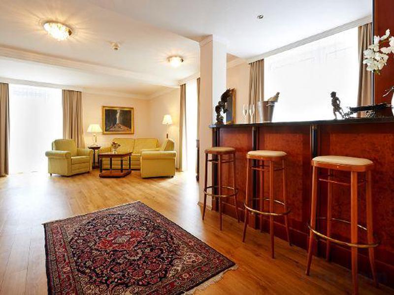 9A86BE57EE2442EE32AF774CAD5E04E0