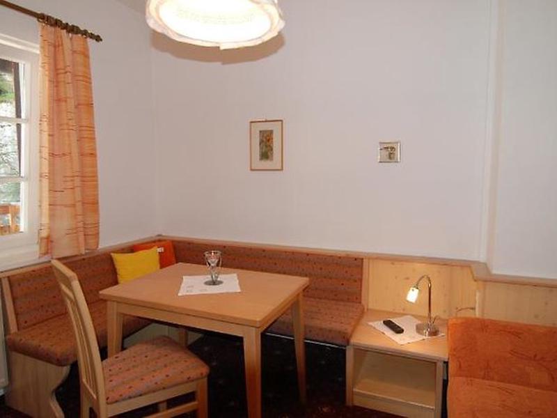 C60FE44E58827FB9AF1BE5C950C6FE98