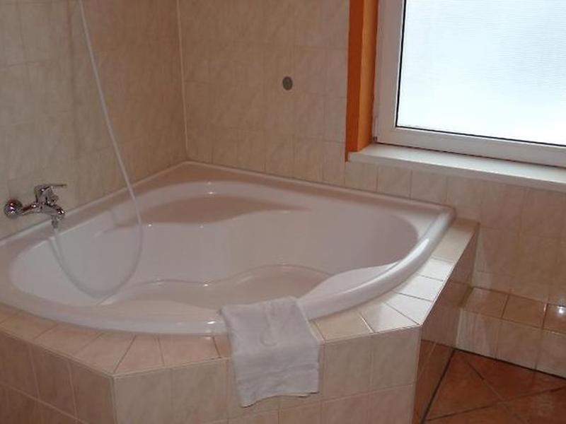 BC976F1B9D255CE2AB01075A04D8DB7D