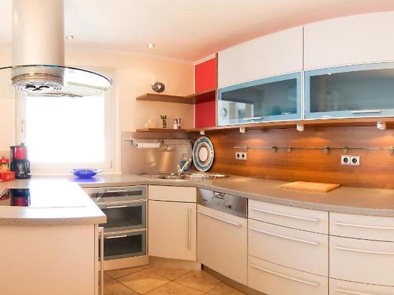 B0BEE3A99AEB5F14A24E3EB1A2027315