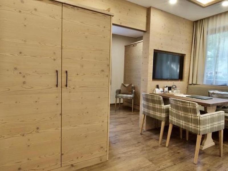 8F7B33656AEC58BFA0E99AD0981CE5D5