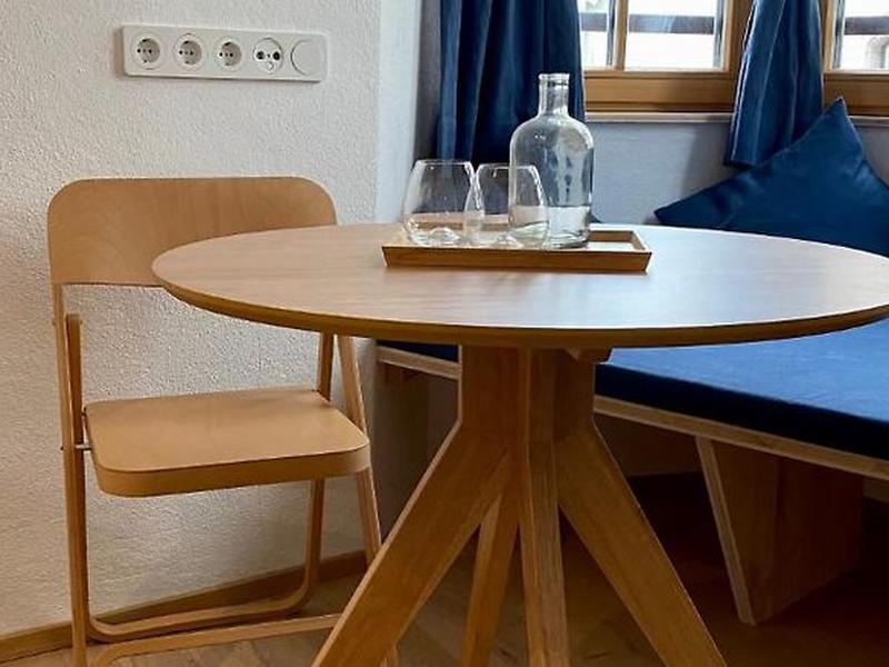 243948653FE1880F93AB65DB19524E53