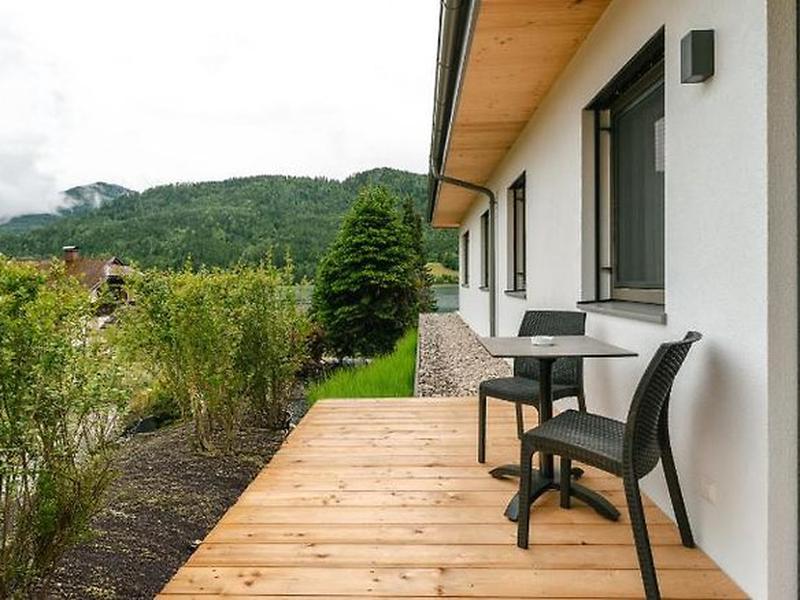 44FB84151FDC2B2FEF5C474936612B83