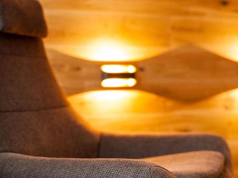 06887DAB11D49207E14E97C8A67B6972