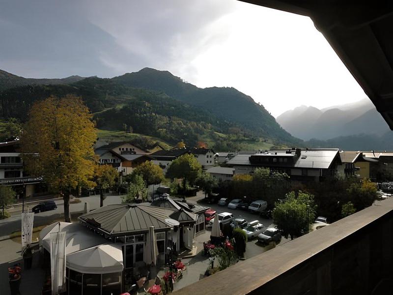 AFFDC3431238AFAFEB20C017B2508CAE