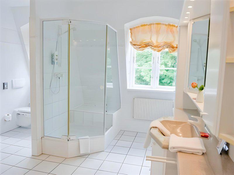 044F1ECB9A5869C777DE424E424EB440