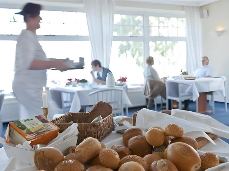 3E3569E0E76953A1E508233BA24554BC