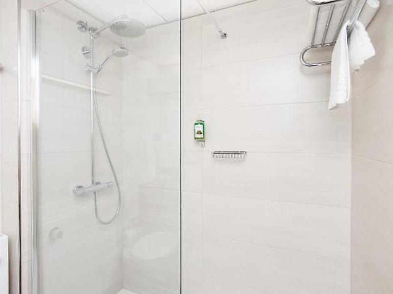 2EFBEE043021DE6D20E3B2A0AA8FEB9D