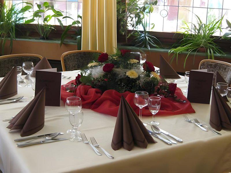 EDFBC7FBE4777D68362BEF202E6469FF